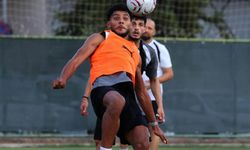 Alanyaspor'da tempo yükseliyor! Takım içi maçlarla yeni sezona hazırlık