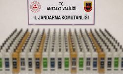 Alanya ve Manavgat'ta 208 litre kaçak içki ele geçirildi