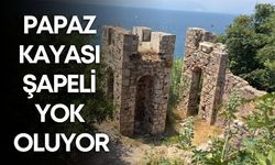 Muratpaşa'daki tarihi Papaz Kayası Şapeli yok oluyor