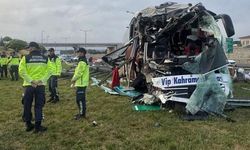 Bolu'da yolcu otobüsü kazası: 5'i ağır 15 kişi yaralandı
