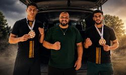 Antalyalı iki kick boksçu Türkiye şampiyonu oldu
