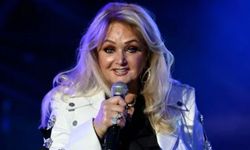 Ünlü şarkıcı Bonnie Tyler 75 yaşında hayatını kaybetti