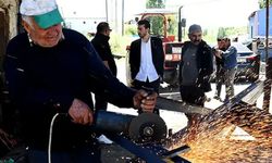 Kars'ın son demirci ustası 60 yıldır örs başında