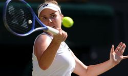 Wimbledon tek kadınlar şampiyonu Linda Noskova oldu