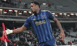 Galatasaray'ın ilgilendiği Jhon Duran Benfica yolunda