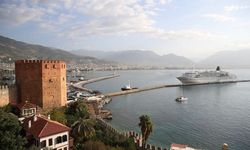 Alanya Limanı 6 ayda 6 bin 734 kruvaziyer yolcusu ağırladı