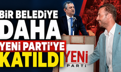 Bir belediye daha Yeni Parti'ye katıldı