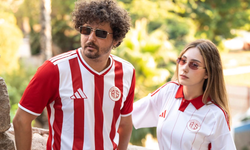 Antalyaspor yeni sezon formalarını görücüye çıkardı