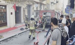 Taksim'de AVM'de yangın paniği