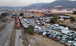 Otoparkında büyük yangın! 50 motosiklet ve 12 araç küle döndü