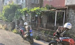 Balkon yıkama kavgası büyüdü! Komşular birbirine taş ve tuğlalarla saldırdı