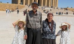 Evlerini sattılar, 34 yıl sonra anne baba oldular