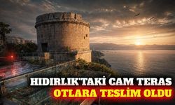Antalya Hıdırlık Kulesi seyir terasını yabani otlar sardı