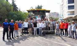 Kestel'de asfalt 9 gün önceden tamamlandı en anlamlı teşekkür iş makinesinin üzerine bırakıldı