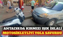 Kırmızı ışık ihlali yapan araç motosiklete çarptı