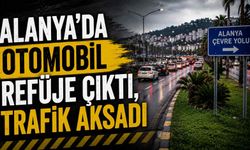 Alanya’da otomobil refüje çıktı, trafik aksadı