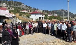 Yeni Parti'li Vekil Kaya ve Başkan Kandemir Sapadere'de vatandaşla buluştu