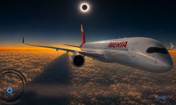 Güneş tutulmasını 10 bin metreden izlediler