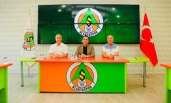 İlçe protokolünden Alanyaspor’a sezon öncesi destek ziyareti