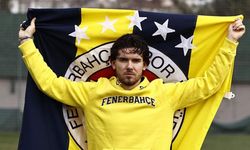 Ve beklenen açıklama geldi: Ferdi Kadıoğlu Fenerbahçe forması giyecek mi?