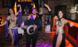 Alanya gecelerine renk katan adres: Ay’La’da eğlence hız kesmiyor