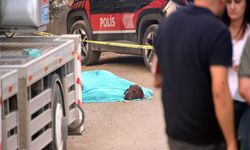 Korkunç olay: Sokak ortasında eşini ö*dürdü