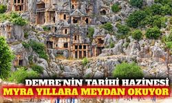 Demre'deki Myra Antik Kenti binlerce yıllık tarih sunuyor
