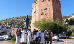 Afrikalı kadınlar Alanya'ya hayran kaldı