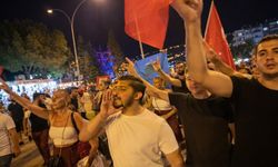 Alanya’da 30 Ağustos yürüyüşüne Zafer Partili gençlerin ‘Andımız’ı damga vurdu