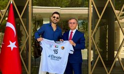 Alanyalı futbolcu Çağrı Karakuş’a Abu Dabi Büyükelçiliği’nde özel ağırlama