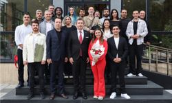 Alanya Belediye Tiyatrosu'ndan kardeş şehir Çatalca'ya anlamlı ziyaret