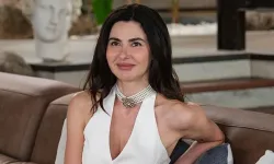 Nesrin Cavadzade'den Azerbaycan'daki başörtüsü tartışmasına dikkat çeken destek!
