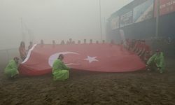Alanya’da 200’ü aşkın üniversiteli gençten dev Cumhuriyet coşkusu