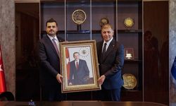 AK Partili İnan'dan Cemil Tugay'a Ziyaret! "Birlikte Çok Çalışma Vakti"
