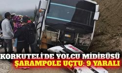 Korkuteli'de yolcu midibüsü şarampole devrildi: 9 yaralı