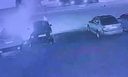 Antalya'da oto galeri kundaklandı: 6 otomobil kullanılamaz hale geldi