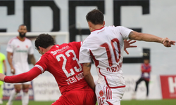Ümraniyespor-Boluspor maçı yarıda kaldı