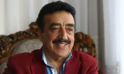 Arabesk müziğin usta ismi Hakkı Bulut sahnede fenalaştı! Hastaneye kaldırıldı