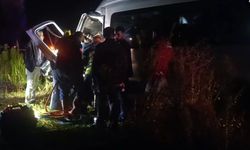 İşçi servisleri ve iş makinesi çarpıştı: 1 ölü, 15 yaralı