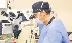 45 yaş üstü dikkat! 10 dakikalık ameliyatla hem yakın hem uzak gözlükten kurtulmak mümkün