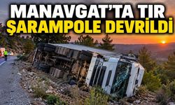 Manavgat'ta şarampole devrilen tırın sürücüsü hayatını kaybetti