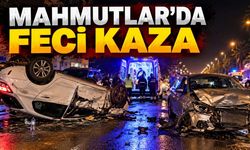 Alanya'da iki otomobil çarpıştı: Biri ağır 2 yaralı