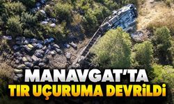 Manavgat'ta kömür yüklü tır uçuruma devrildi: 2 yaralı