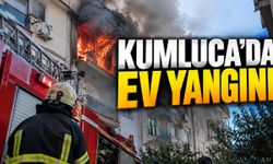 Kumluca'da ev yangını: Park eden araçlar itfaiyeyi zorladı