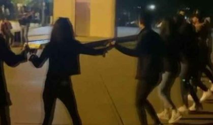 'Burada korona yok' diyerek halay çektiler: Antalya'da vakalar nasıl artmasın?