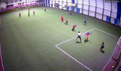 Halı saha maçındaki estetik gol, binlerce beğeni aldı