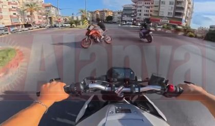 Alanya'da ölümden kıl payı kurtuluş: Motosiklet sürücüsü yaşam savaşı veriyor