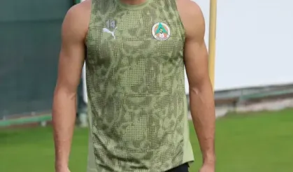 Efsane Hagi'ye sürpriz kutlama