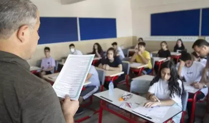 Milyonlarca öğrenciye sürpriz olan karar! Sınav sistemi sil baştan... Yapay zeka değerlendirecek