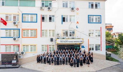 Alanya’da öğrencilerden anlamlı 10 Kasım gösterisi